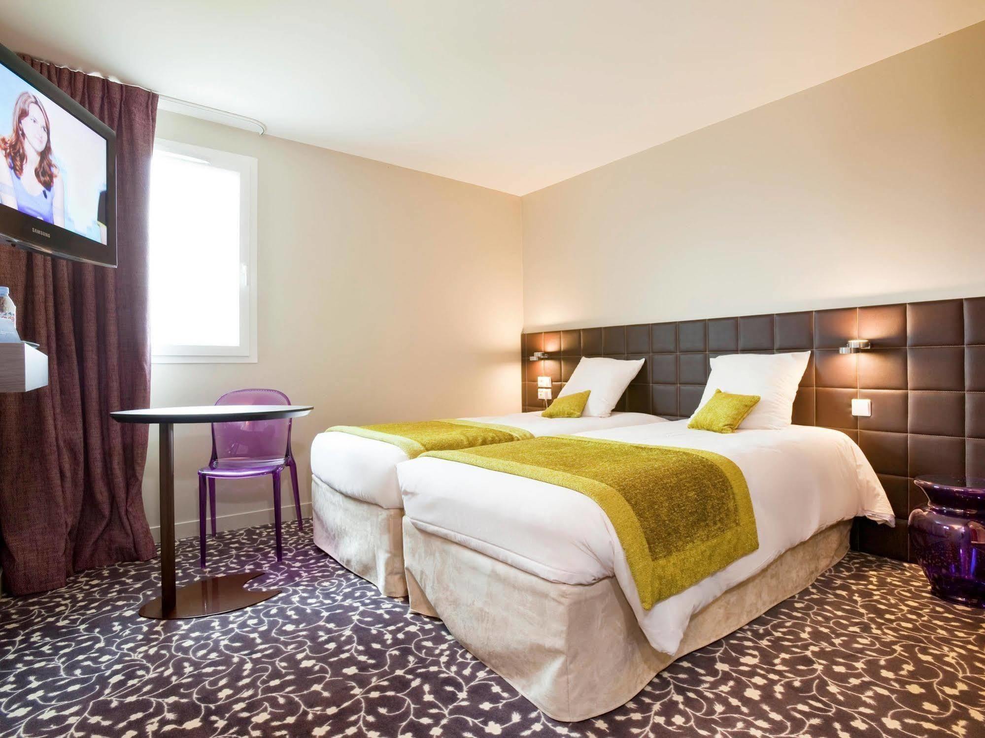 Hotel Ibis Styles Compiegne Jaux Esterno foto